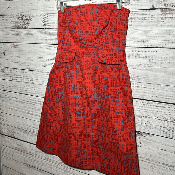 Anthropologie Tabitha Strapless Dress Red and Blue Pattern Size 8 - Picture 3 of 13
